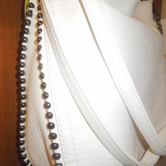 SOLD!Jessica Simpson Camile Bag - Picture 3 of 8